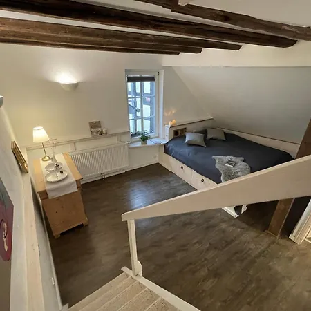 2 Kleine Altstadt-ferienwohnungen Mit Garten & Herz