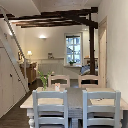 2 Kleine Altstadt-ferienwohnungen Mit Garten & Herz Apartment
